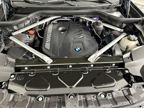Used 2026 BMW X7 xDrive40i w/ Premium Package AWD/4WD image 32