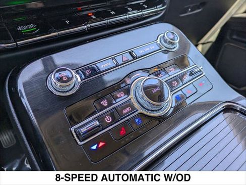 Used 2023 Lincoln Nautilus Reserve w/ Monochromatic Package image 19