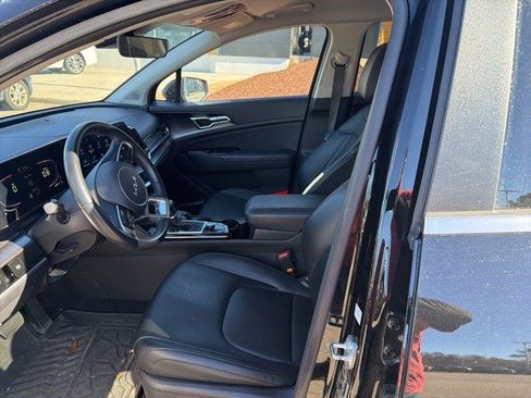 Used 2023 Kia Sportage EX image 11