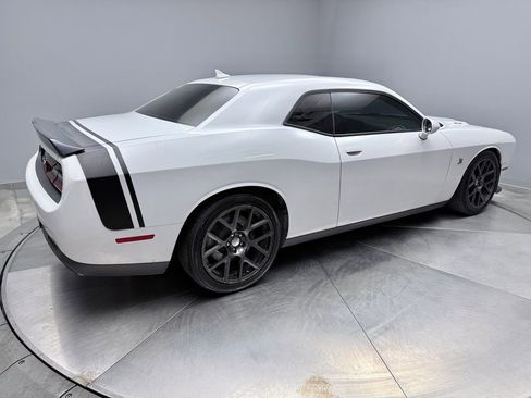 Used 2016 Dodge Challenger R/T Scat Pack w/ Leather Interior Group RWD image 5