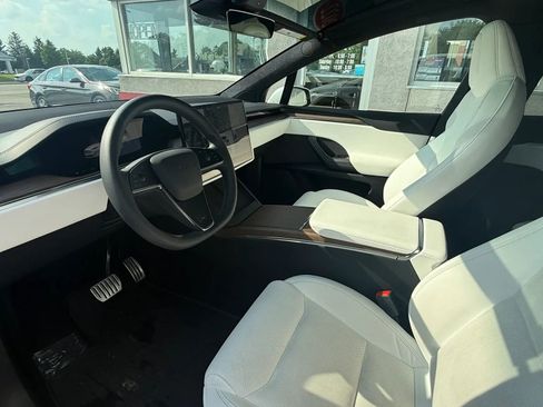 Used 2022 Tesla Model X AWD/4WD image 9