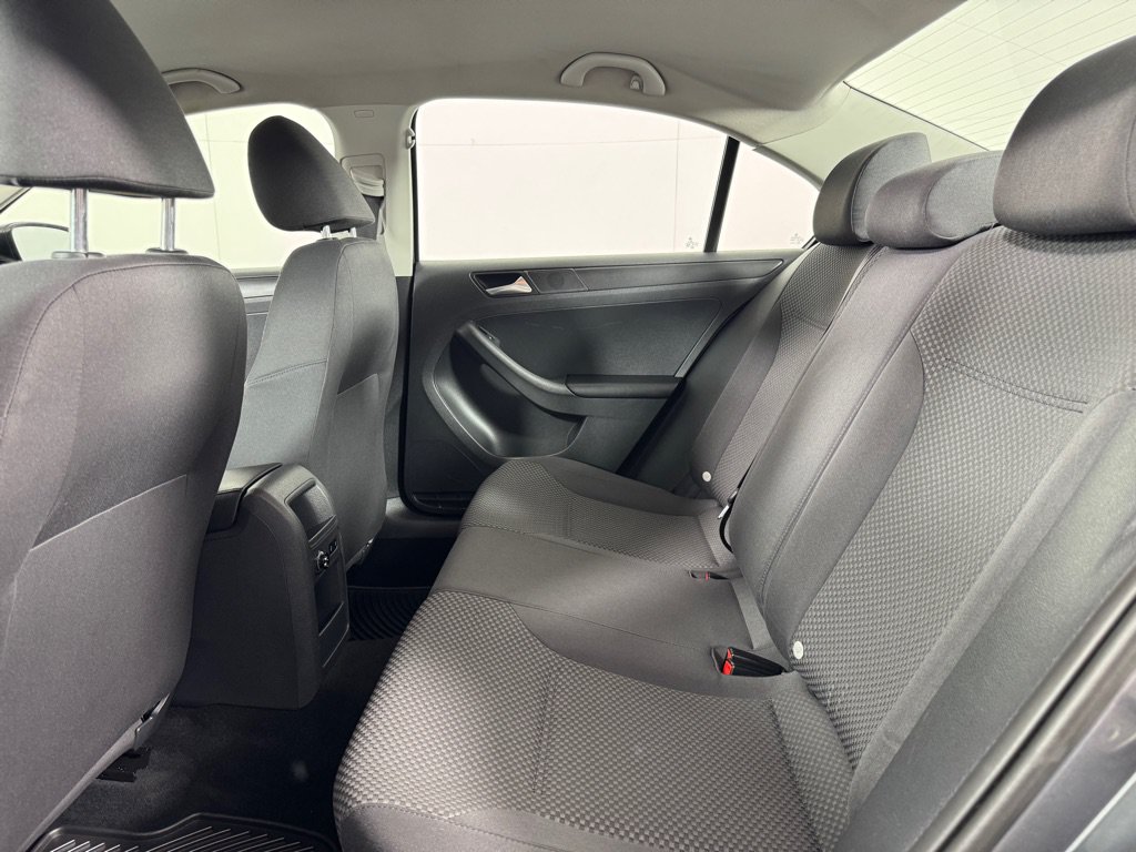 Used 2013 Volkswagen Jetta Sedan FWD image 17