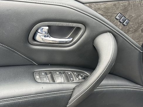 Used 2021 INFINITI QX80 Luxe image 22