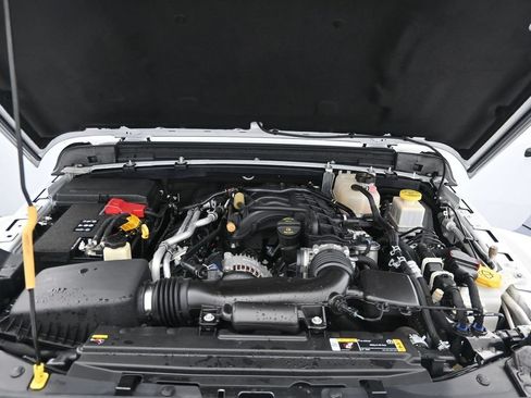 Used 2023 Jeep Gladiator Rubicon w/ LED Lighting Group AWD/4WD image 16