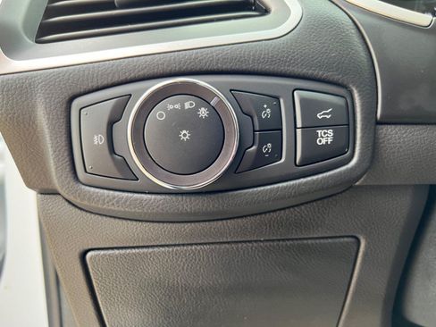 Used 2019 Ford Edge SEL w/ Equipment Group 201A FWD image 23