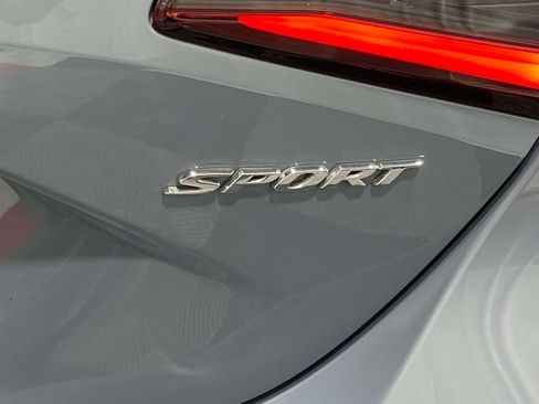 Used 2022 Honda Civic Sport image 8
