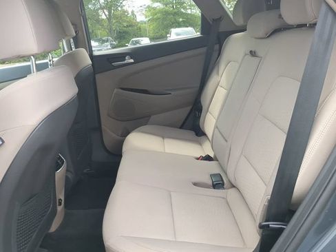 Used 2021 Hyundai Tucson SEL FWD image 13