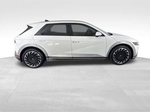 Used 2024 Hyundai Ioniq 5 Limited AWD/4WD image 6