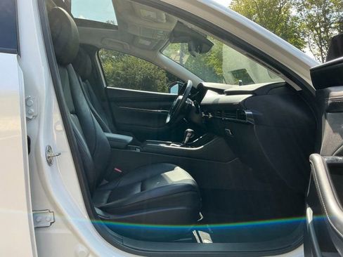 Used 2022 MAZDA MAZDA3 s image 11