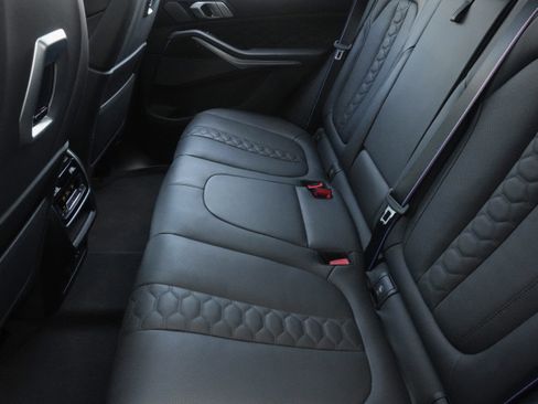 Used 2024 BMW X5 M Competition w/ Executive Package AWD/4WD image 34