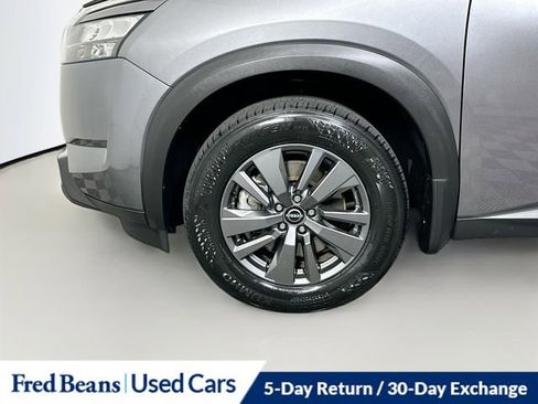 Certified 2024 Nissan Pathfinder S image 31