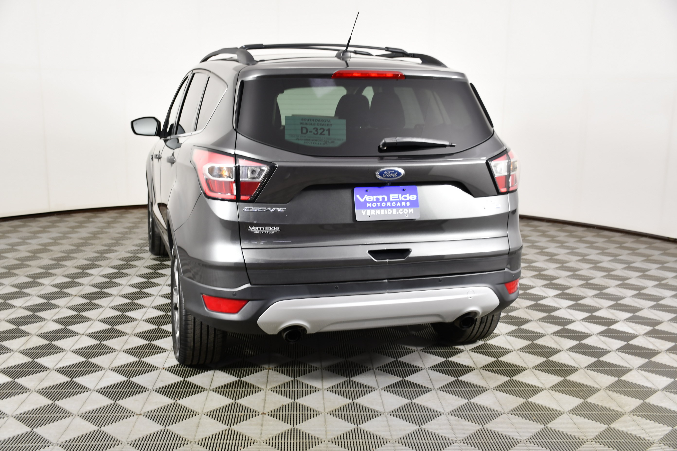 Used 2017 Ford Escape SE w/ Equipment Group 201A AWD/4WD image 7
