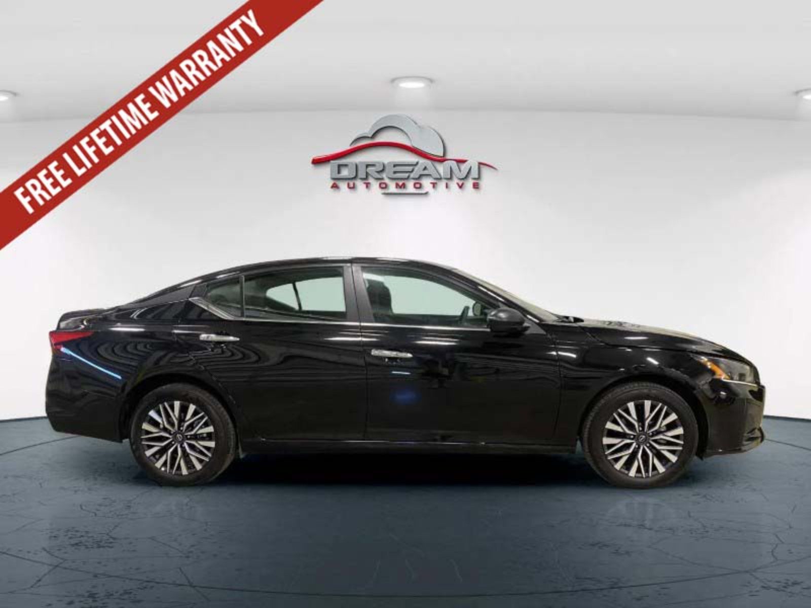 Used 2025 Nissan Altima 2.5 SV AWD/4WD image 20