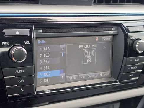 Certified 2016 Toyota Corolla LE FWD image 19