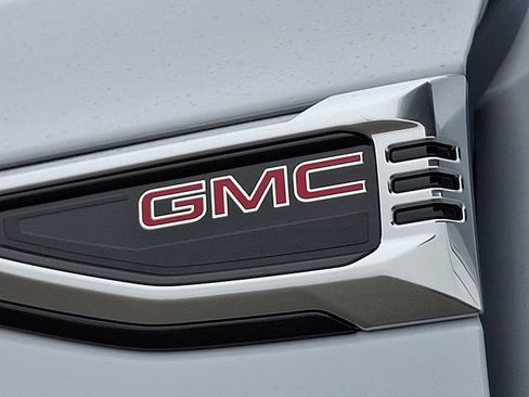 Used 2026 GMC Yukon XL Denali w/ Sun & Power Step Package AWD/4WD image 31