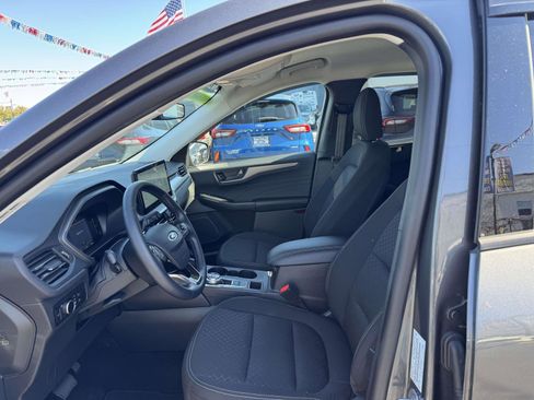 Used 2025 Ford Escape Active w/ Tech Pack #1 image 14