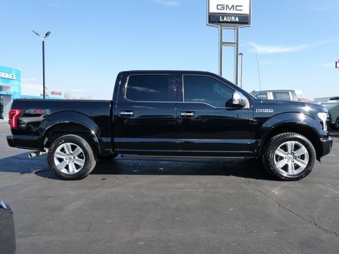 Used 2017 Ford F150 Platinum w/ Equipment Group 701A Luxury image 4