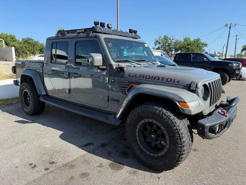Used 2023 Jeep Gladiator Overland AWD/4WD image 1