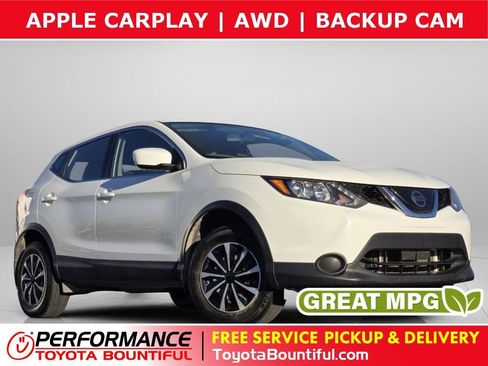 Used 2019 Nissan Rogue Sport S image 1