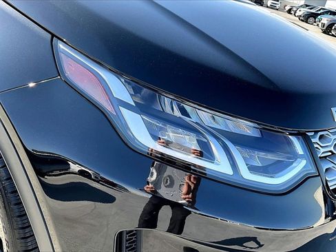 Used 2023 Land Rover Discovery Sport S image 30