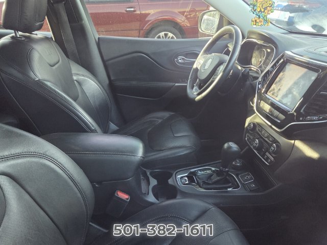 Used 2019 Jeep Cherokee Limited w/ Technology Group AWD/4WD image 7
