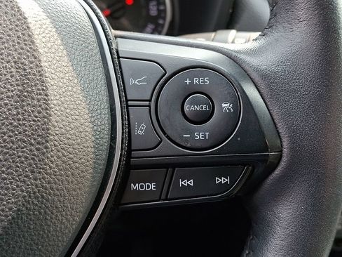 Used 2021 Toyota RAV4 XLE w/ Convenience Package AWD/4WD image 22