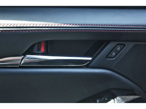 Certified 2025 MAZDA MAZDA3 Carbon AWD/4WD image 21