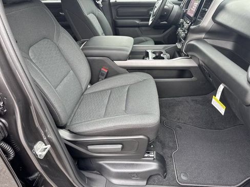 New 2026 RAM 1500 Express AWD/4WD image 13
