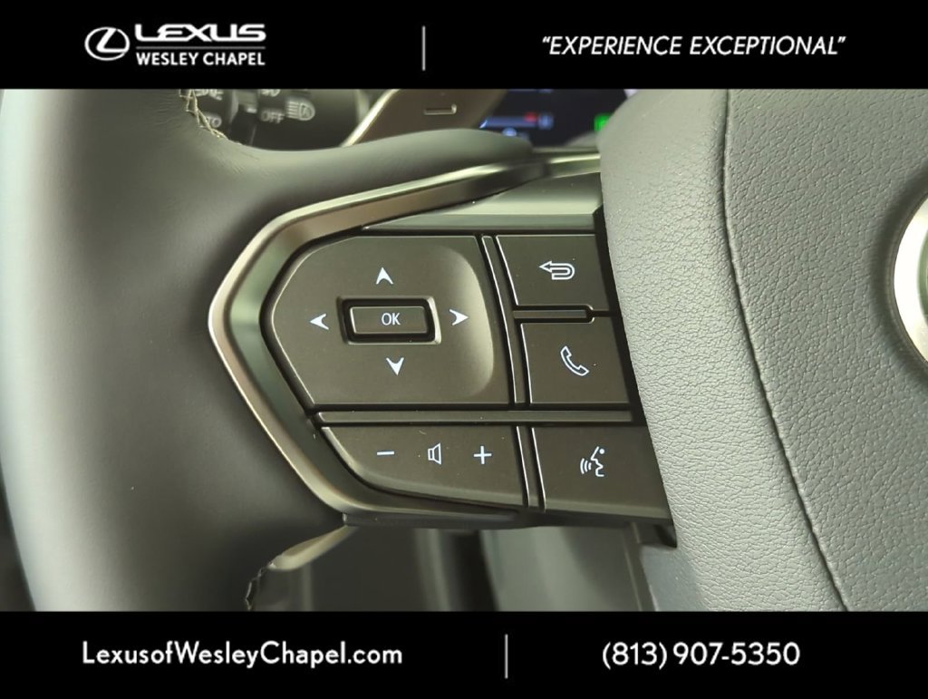 Used 2025 Lexus LX 700h Overtrail AWD/4WD image 28