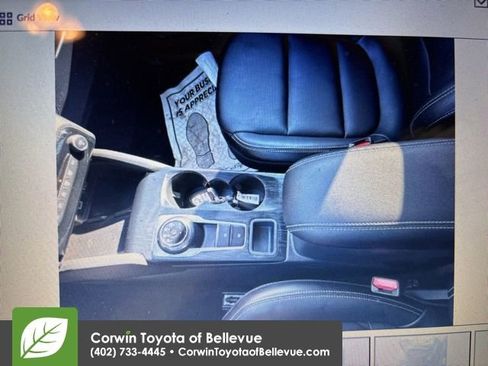 Used 2023 Ford Escape Platinum image 3