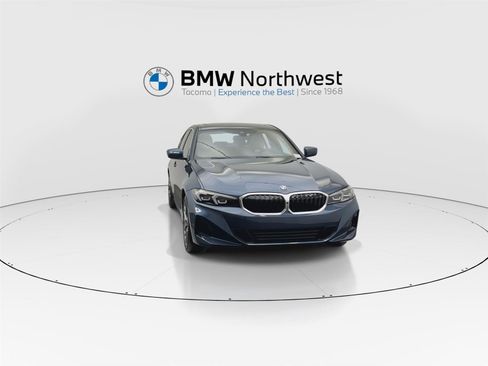 Used 2025 BMW 330i xDrive Sedan w/ Parking Assistance Package image 7