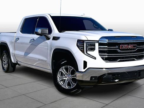 Used 2024 GMC Sierra 1500 SLT image 3