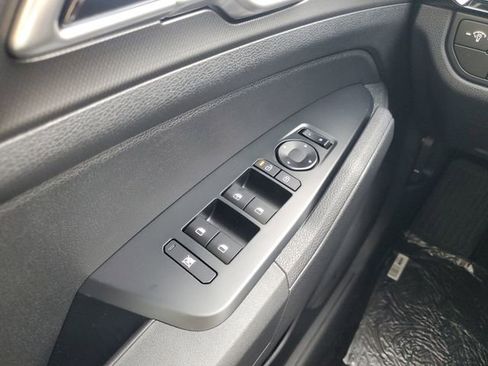 New 2026 Kia Sportage LX FWD image 28