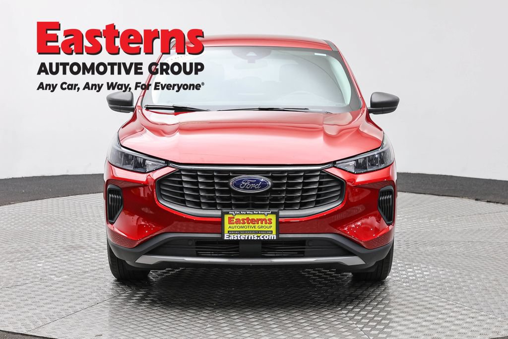 Used 2023 Ford Escape Active AWD/4WD image 4