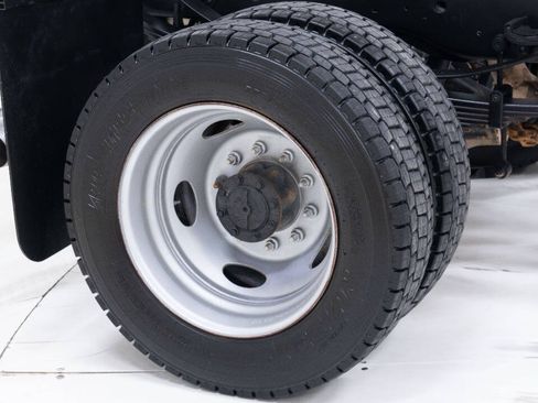 Used 2018 Ford F550 4x4 Regular Cab Super Duty image 58