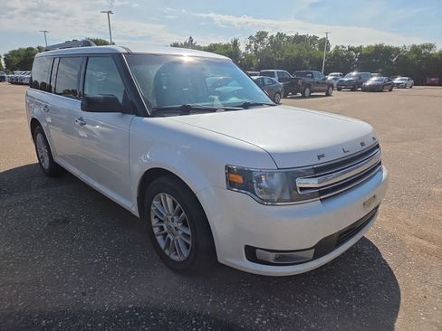 Used 2019 Ford Flex SEL w/ Equipment Group 202A AWD/4WD image 6