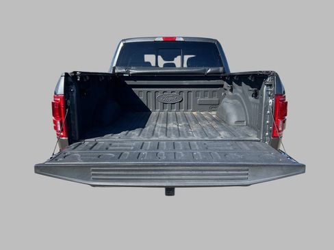 Used 2017 Ford F150 Lariat w/ Equipment Group 502A Luxury AWD/4WD image 13