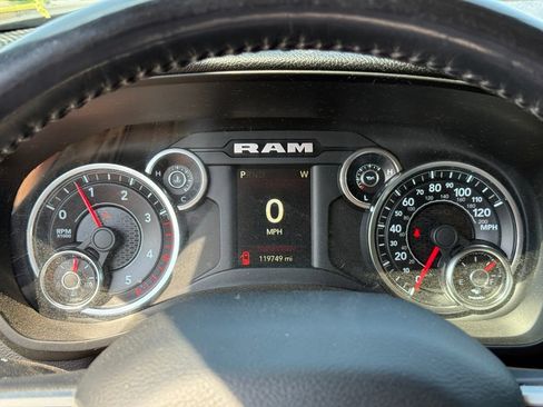 Used 2020 RAM 2500 Big Horn w/ Level 1 Equipment Group AWD/4WD image 17