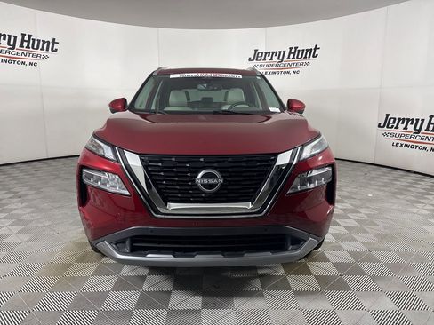 Used 2023 Nissan Rogue SL w/ SL Premium Package image 2