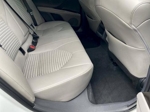 Used 2023 Toyota Camry SE image 21