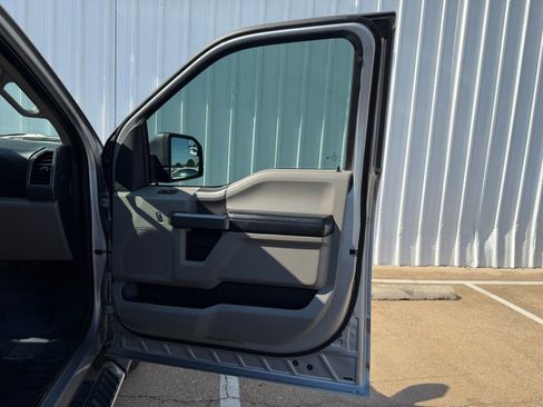 Used 2020 Ford F150 XLT w/ Equipment Group 302A Luxury AWD/4WD image 25