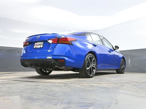 Used 2025 Nissan Altima 2.5 SR image 34