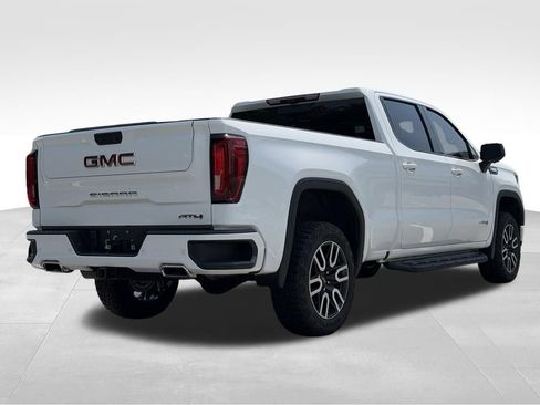 Used 2024 GMC Sierra 1500 AT4 w/ Technology Package AWD/4WD image 11