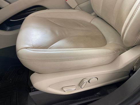 Used 2020 Lincoln Nautilus Premier w/ Equipment Group 101A image 12