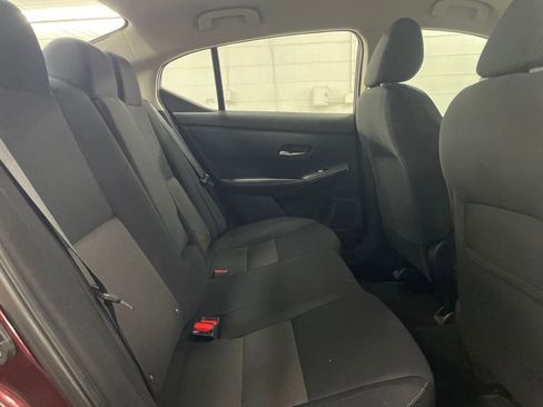 Used 2022 Nissan Sentra SV image 29