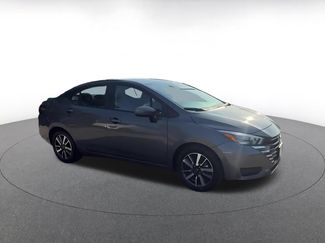 Used 2025 Nissan Versa SV FWD video 2