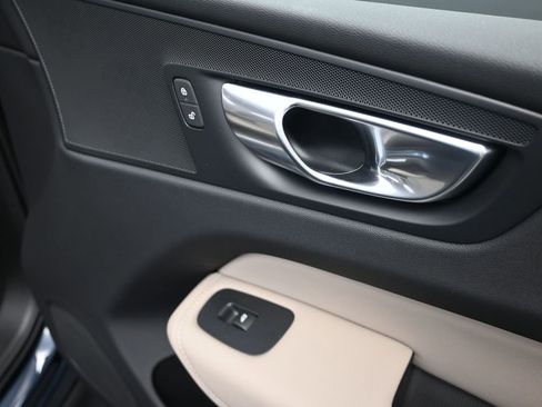 New 2026 Volvo XC60 T8 Plus w/ Protection Package Premier AWD/4WD image 29