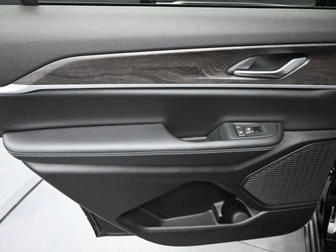 New 2026 Jeep Grand Cherokee L 4WD image 17