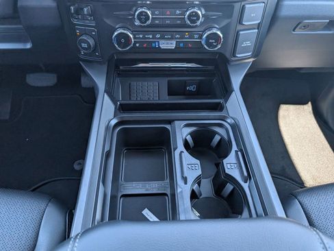 New 2026 Ford F250 Lariat w/ Black Appearance Package AWD/4WD image 16