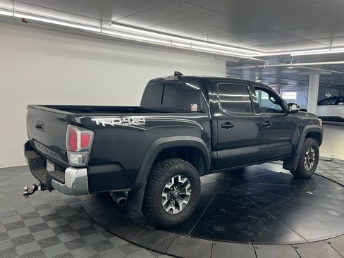 Used 2023 Toyota Tacoma TRD Off-Road w/ Black Out Package (TMS) AWD/4WD image 5